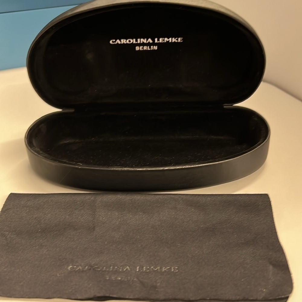 Carolina Lemke Berlin Sunglasses Case - Picture 2 of 5